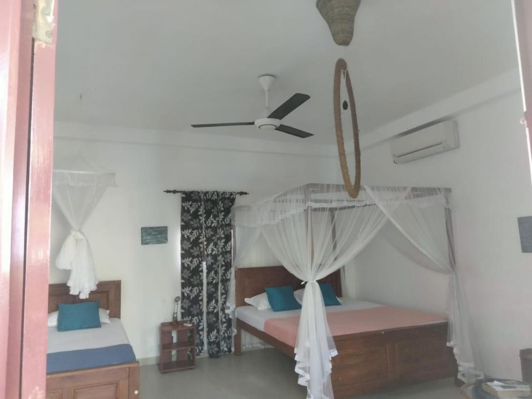 The Swiss Lankan Ahangama Zimmer foto