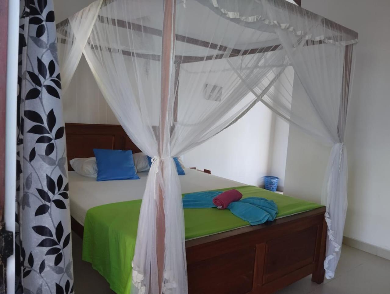 The Swiss Lankan Ahangama Zimmer foto